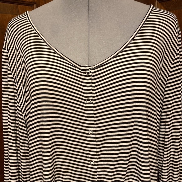 Arizona Jean Co. Long Sleeve Striped Knotted Tie Bottom Bell Cuffs Top - Picture 2 of 7